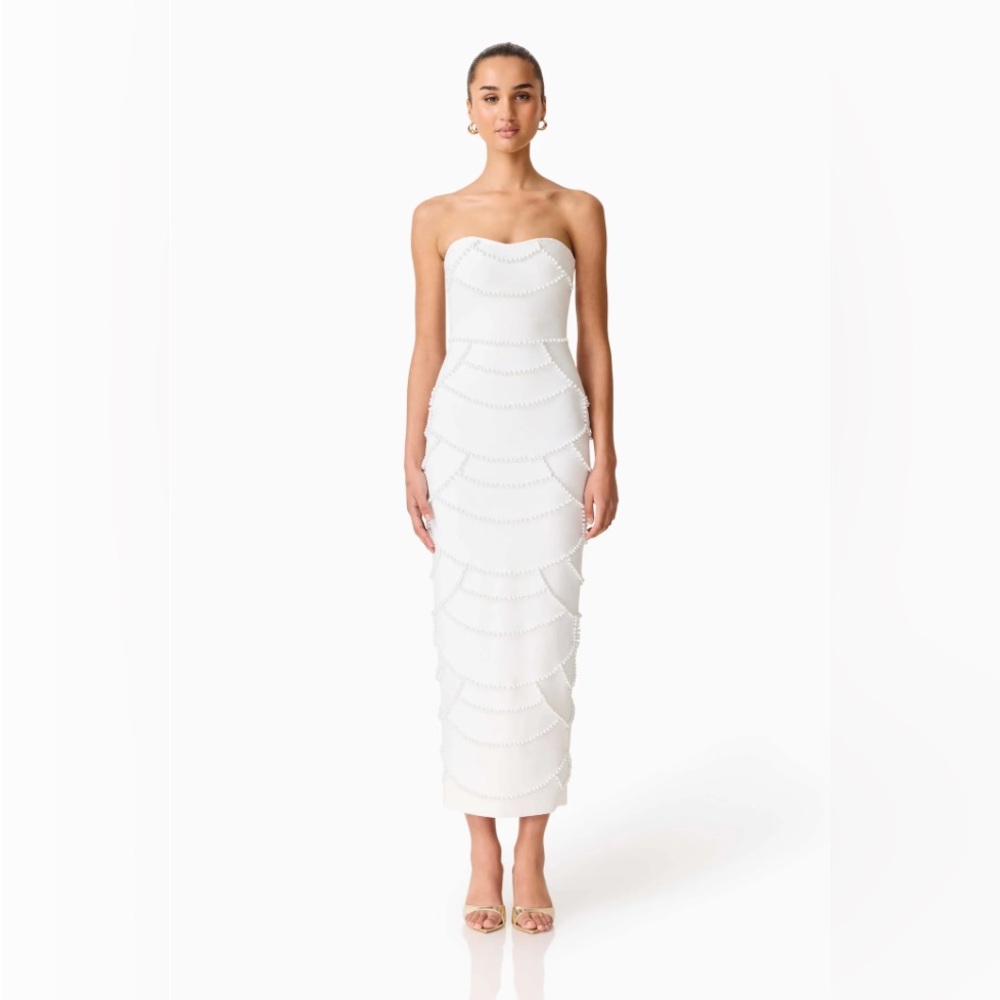 Elliatt Lucine Fitted Gown in White Bridal Shower Wedding Dress size M NWT - Picture 3 of 7